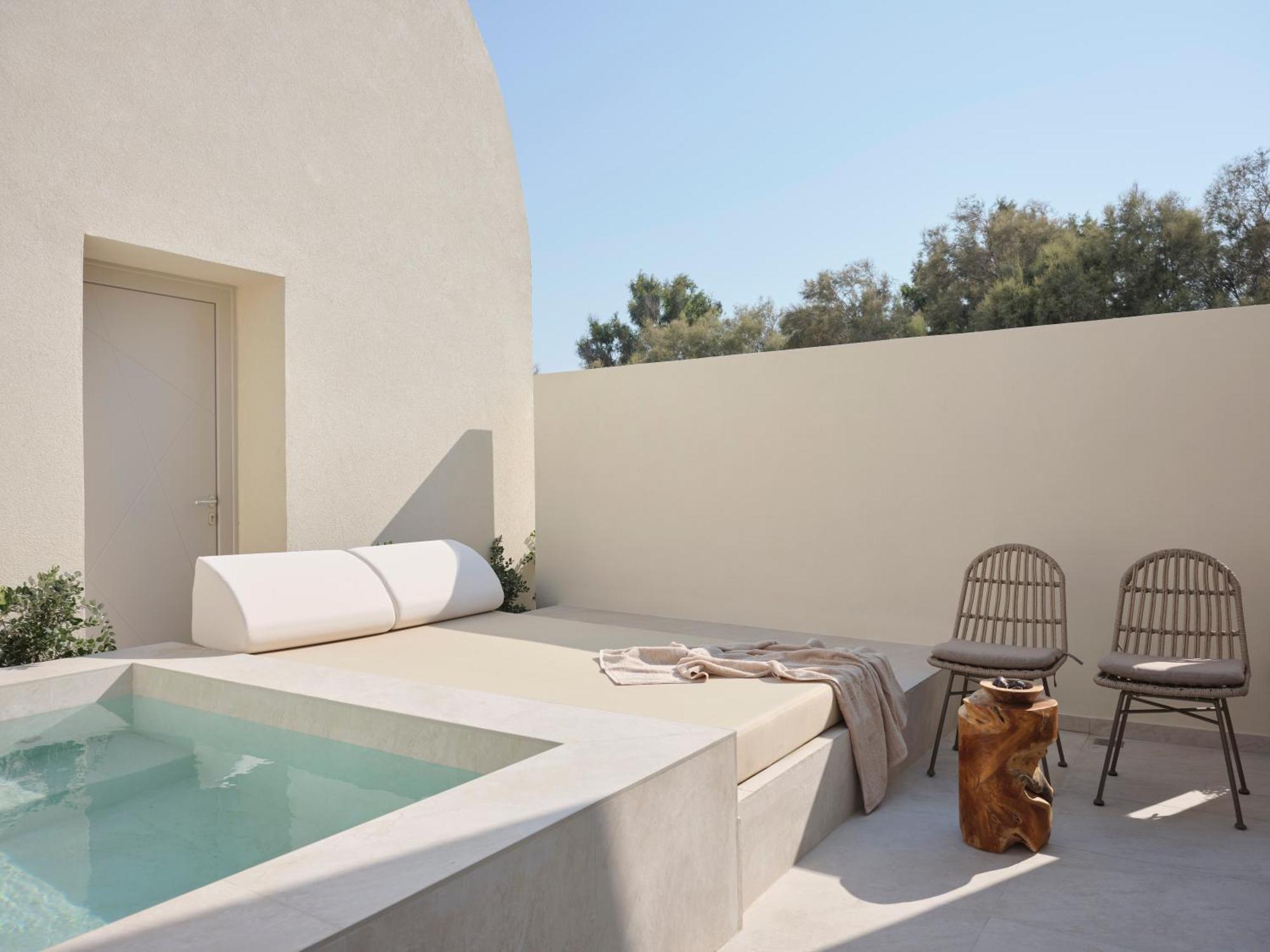 Heyday Luxury Suites Períssa Extérieur photo