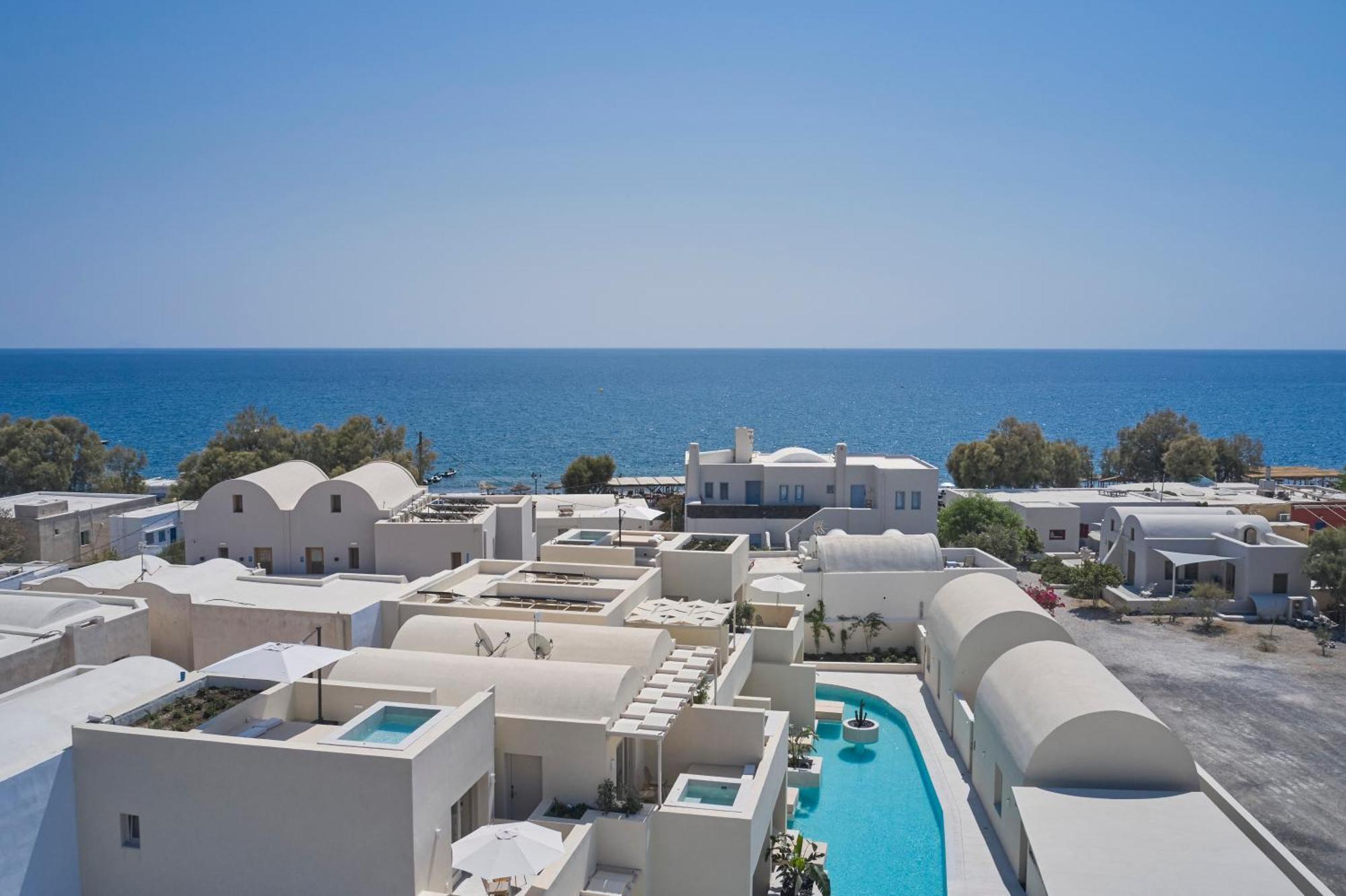 Heyday Luxury Suites Períssa Extérieur photo