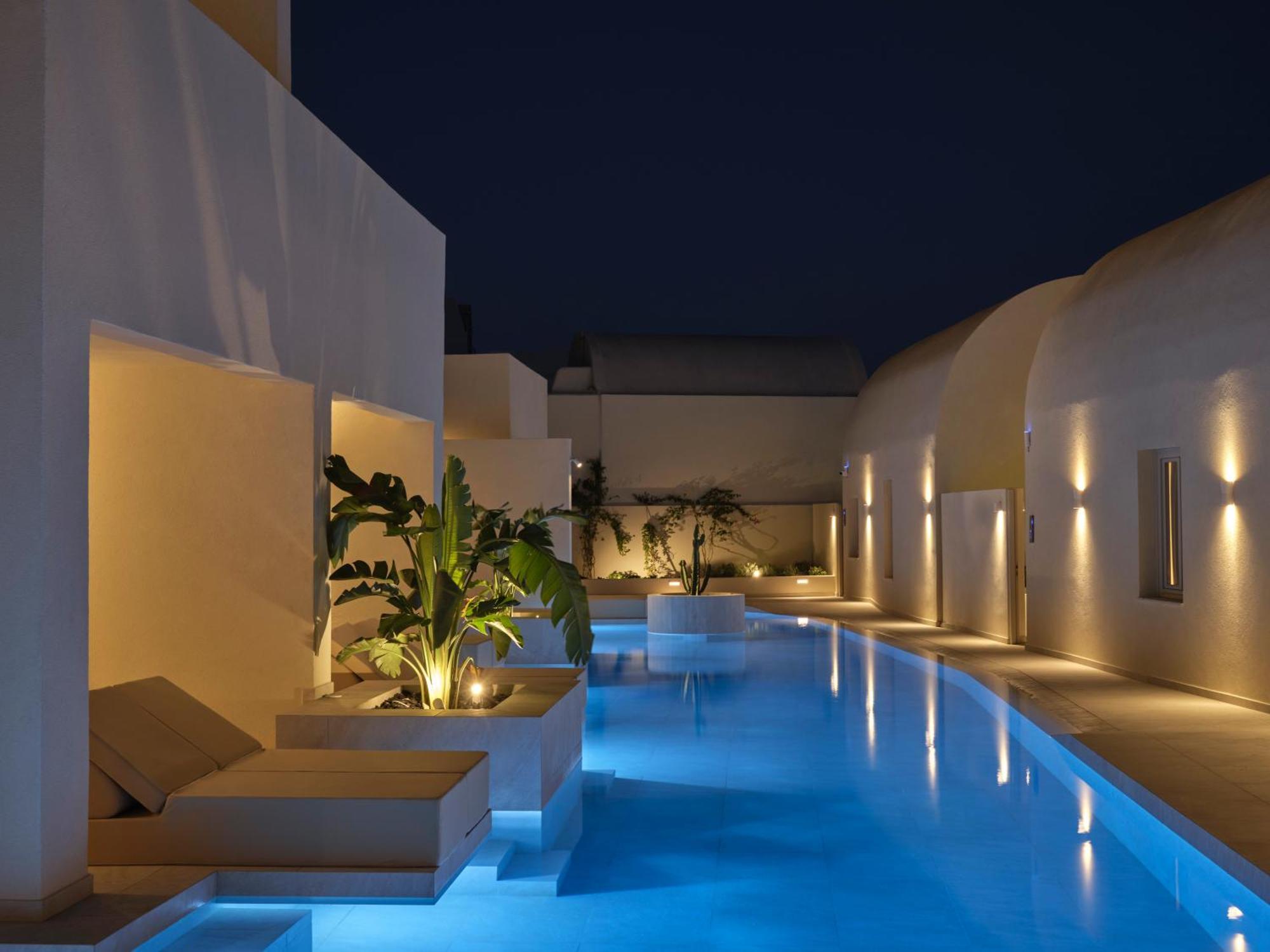 Heyday Luxury Suites Períssa Extérieur photo