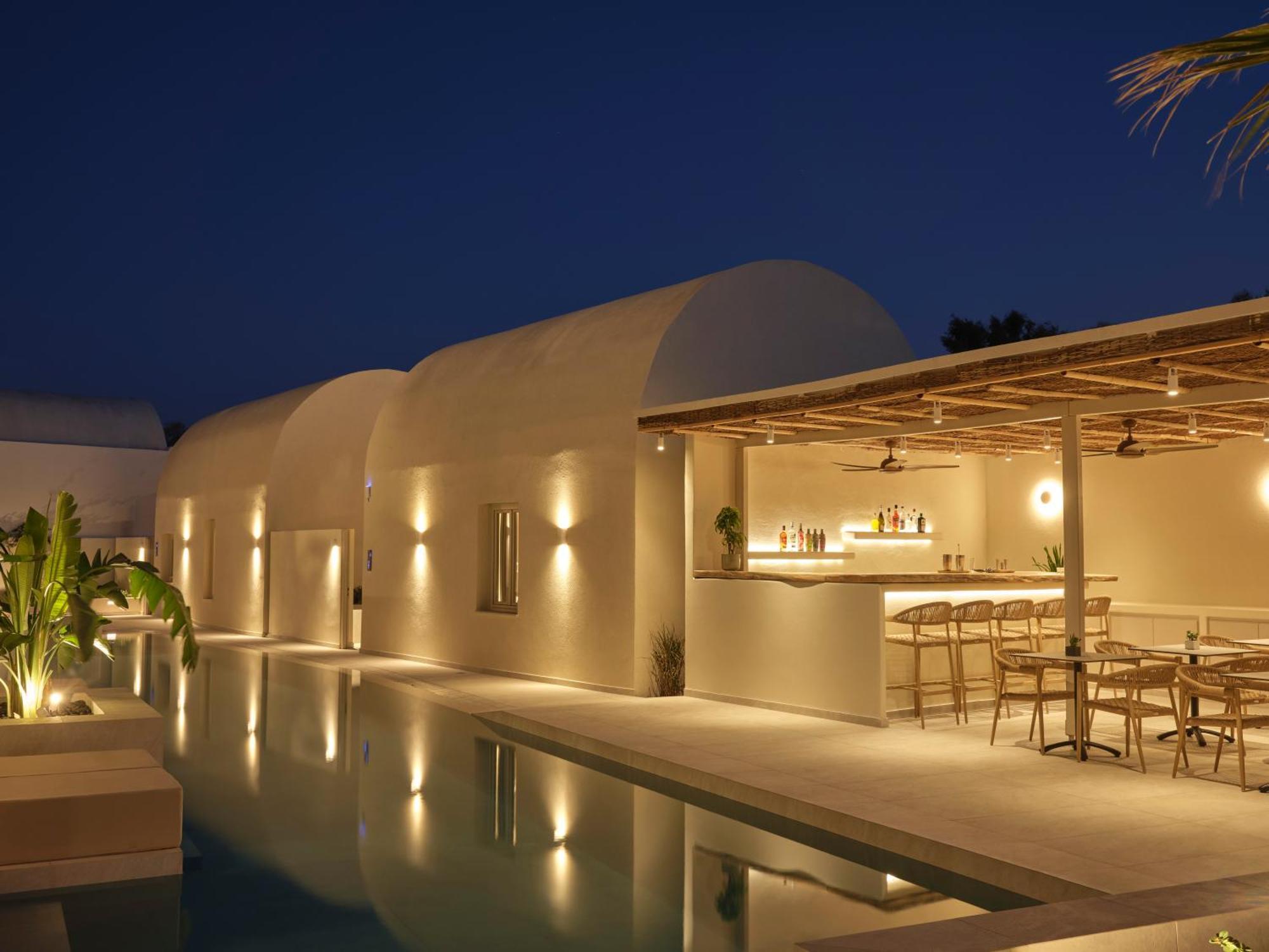 Heyday Luxury Suites Períssa Extérieur photo