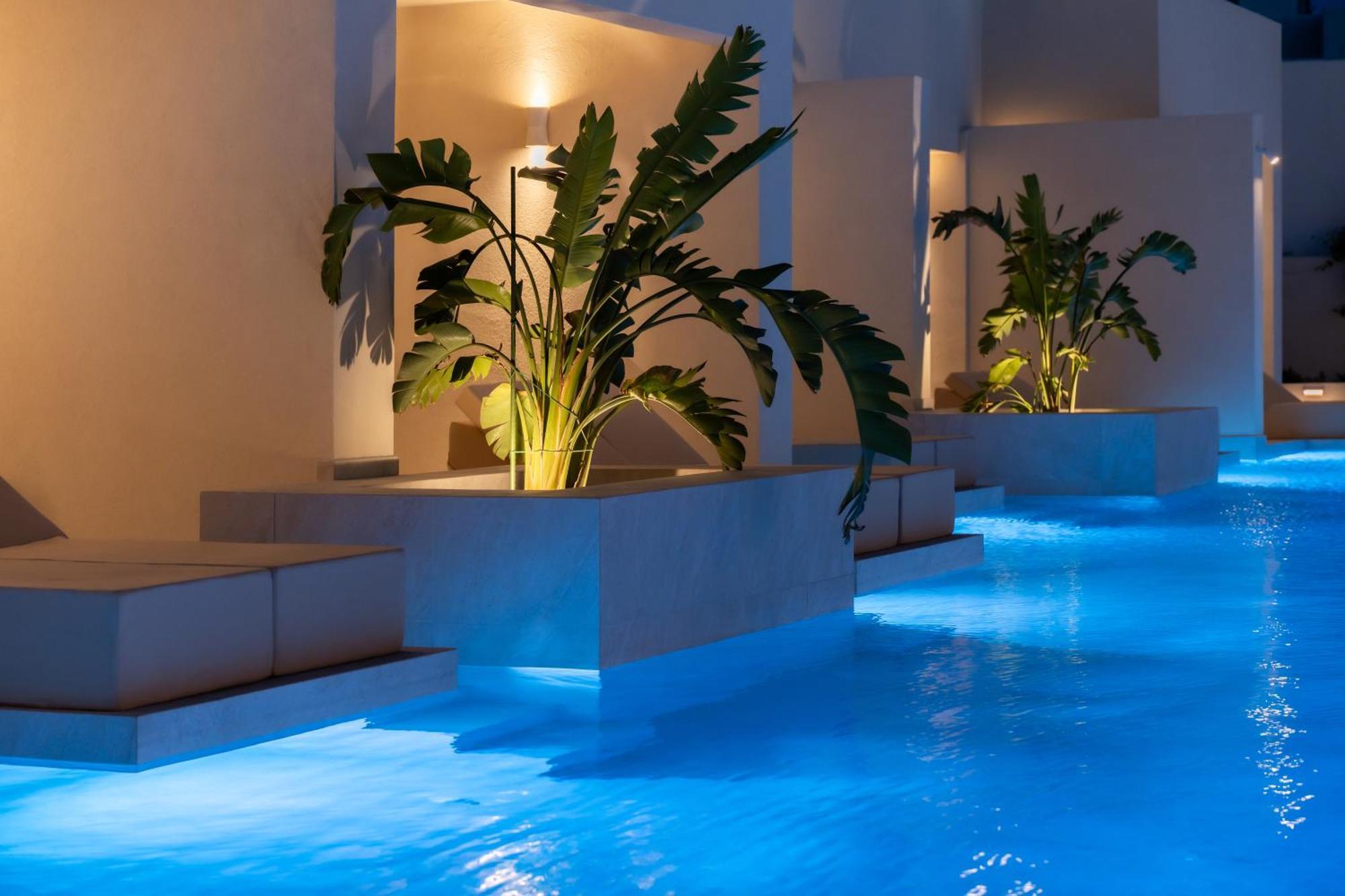 Heyday Luxury Suites Períssa Extérieur photo