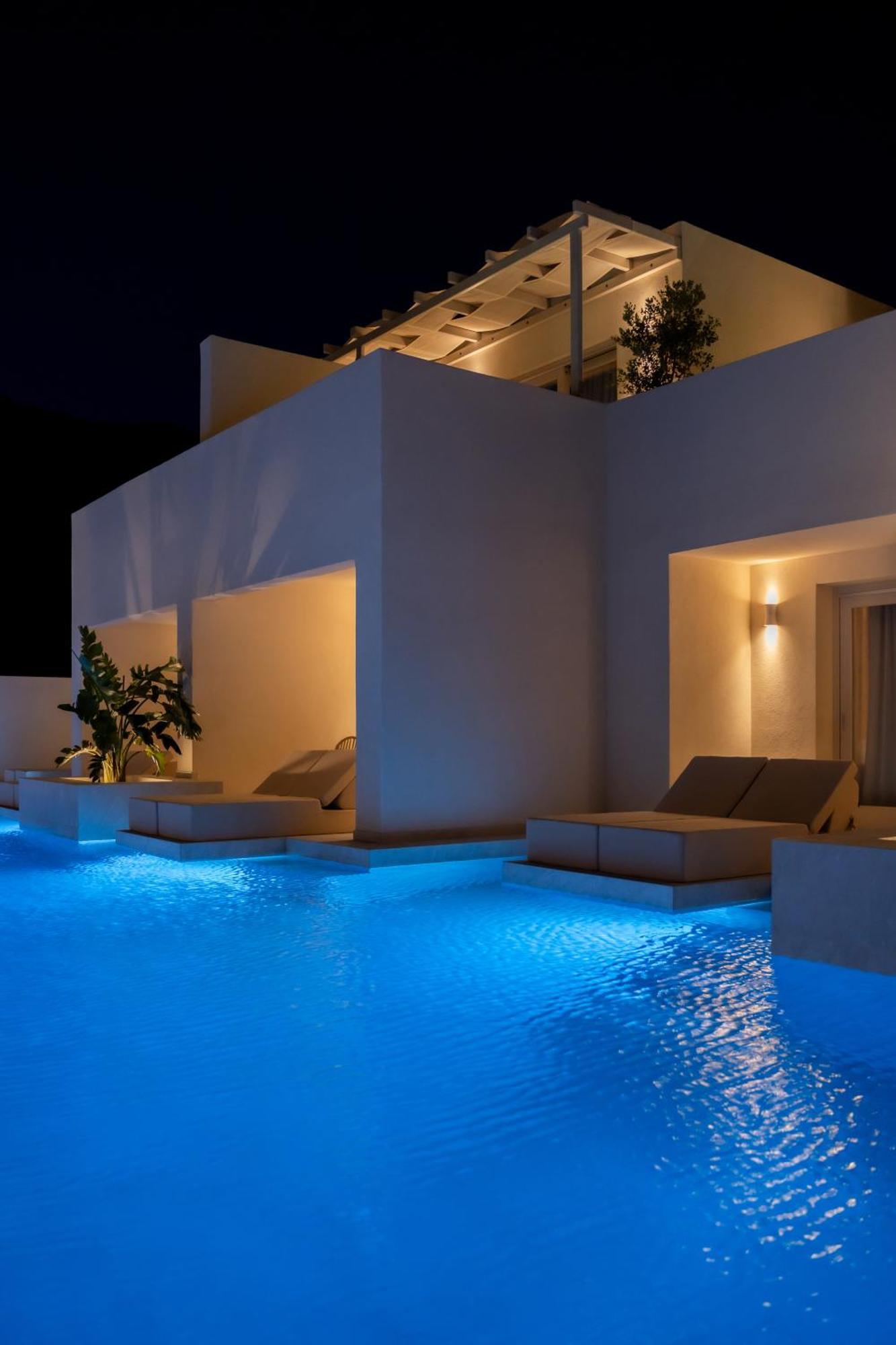 Heyday Luxury Suites Períssa Extérieur photo