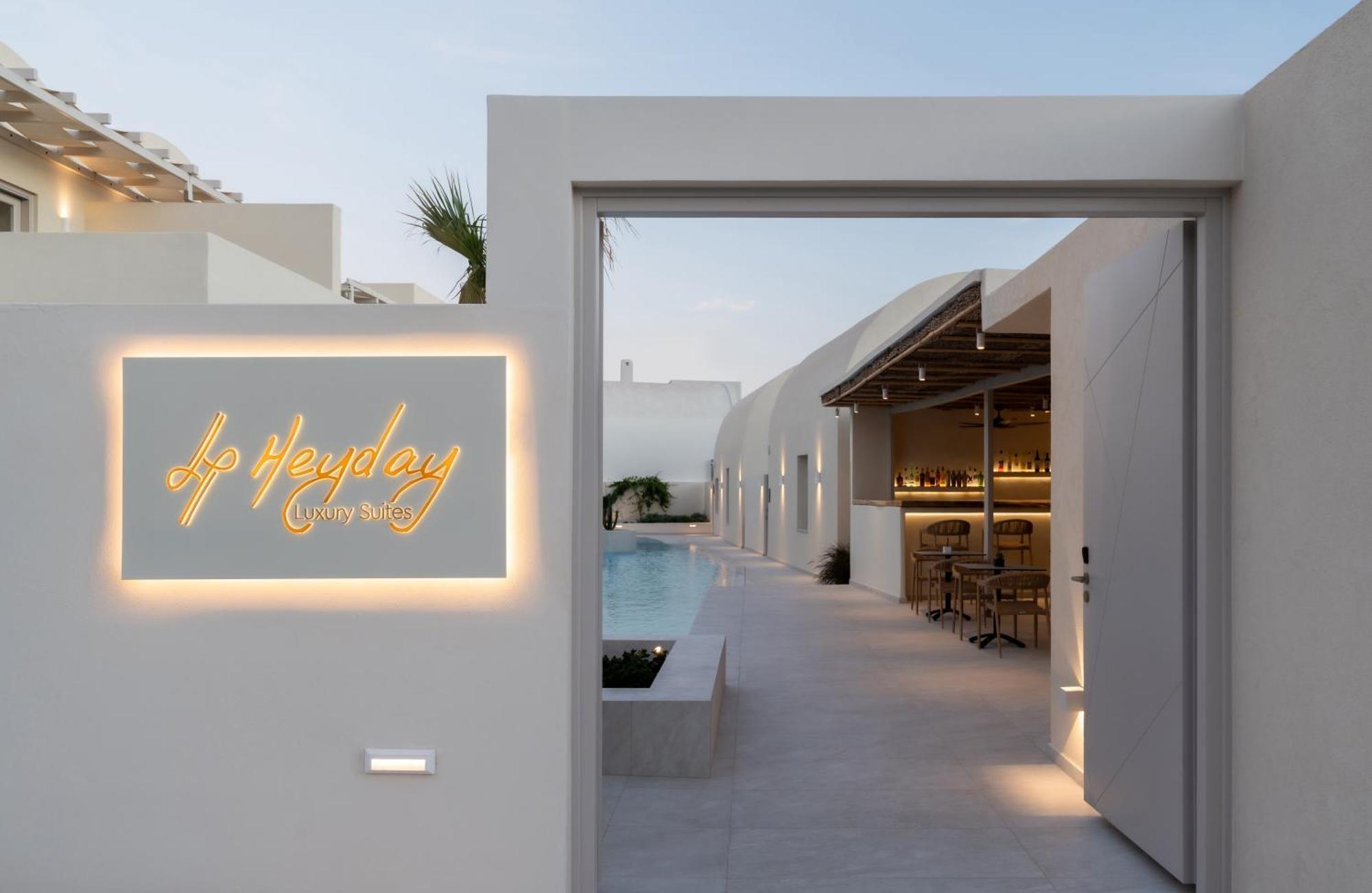 Heyday Luxury Suites Períssa Extérieur photo